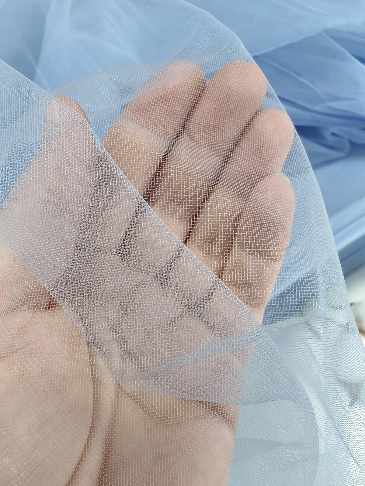 najmekši i najprozračniji til u boji denim za svadbeni veo ili laganu haljinu