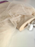 najmekši i najprozračniji bež til za svadbeni veo ili laganu haljinu