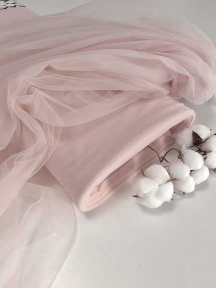 najmekši i najprozračniji til u boji puder roze za svadbeni veo ili laganu haljinu