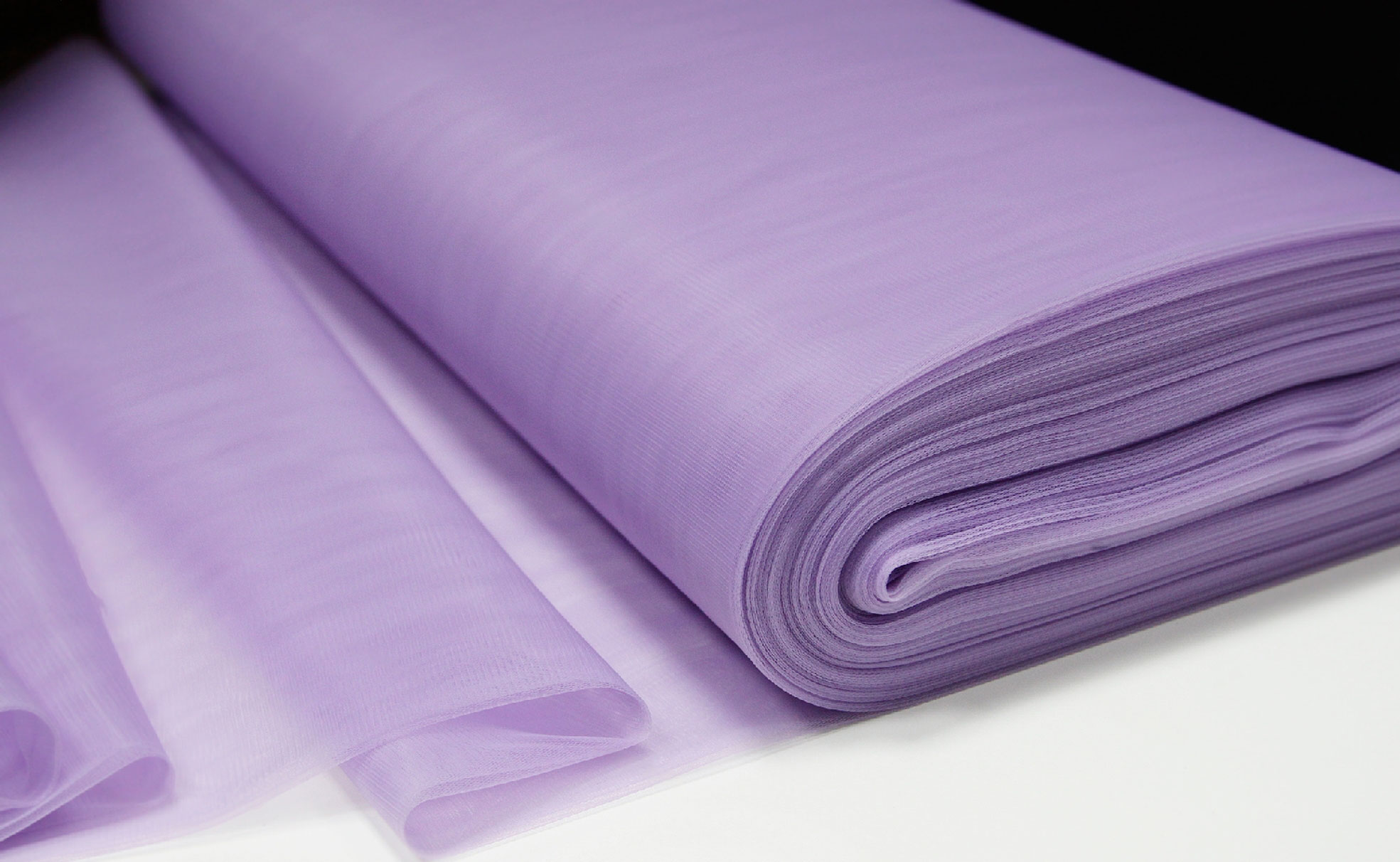 til-hayel-boja-lavanda-1 til najvišeg kvaliteta u boji lavanda sa sitnom mrežicom za haljine i suknje